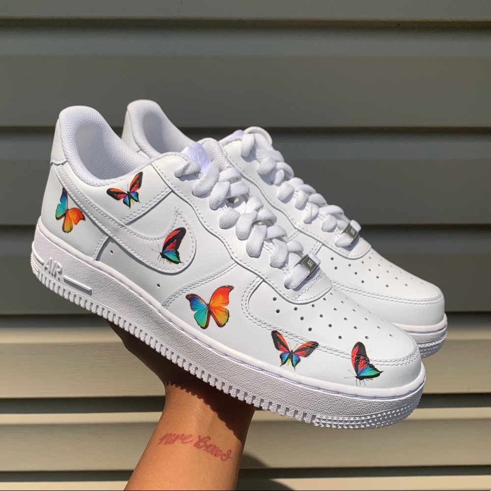 Custom Air Force 1’s - Picture 5 of 6